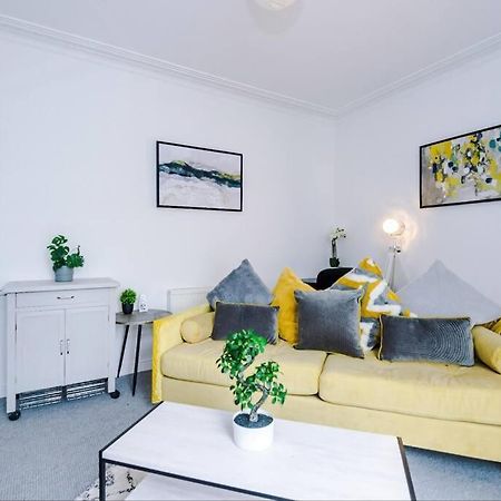 Willa Long Term Offers Message For Prices Sleeps 6 Adults, Contractors, Relocators, Travellers Halifax Zewnętrze zdjęcie